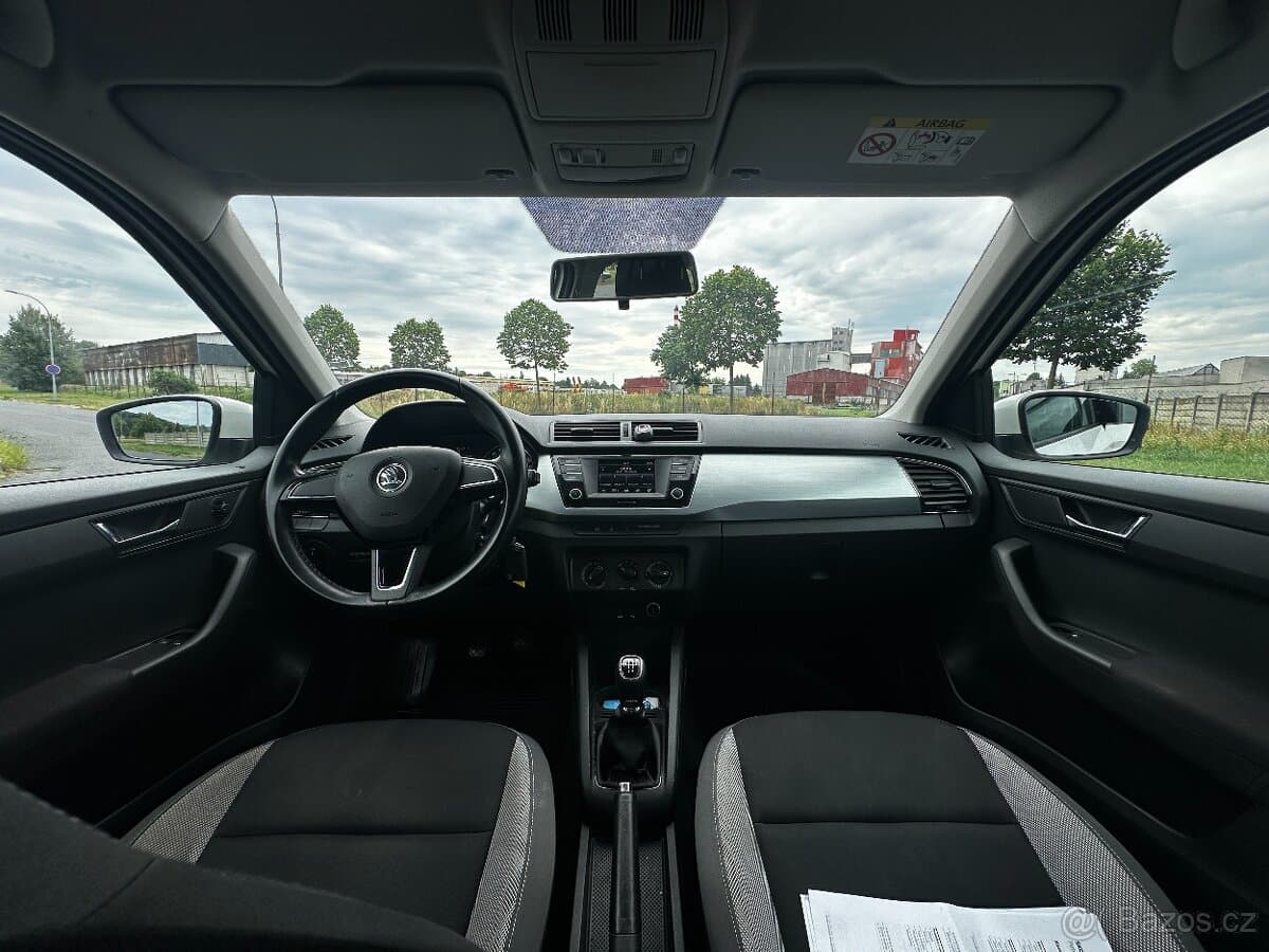 2015 Škoda FABIA - 13