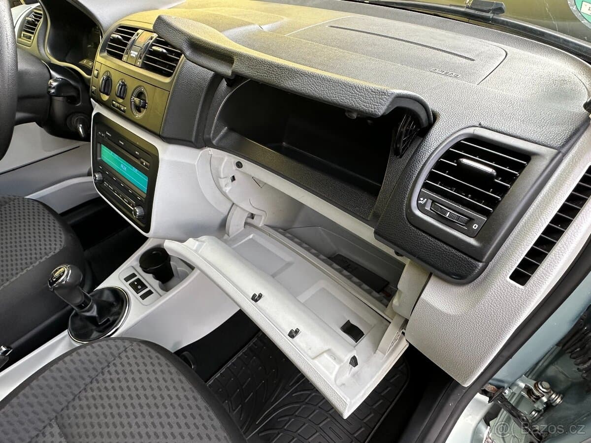 2011 Škoda FABIA - 13