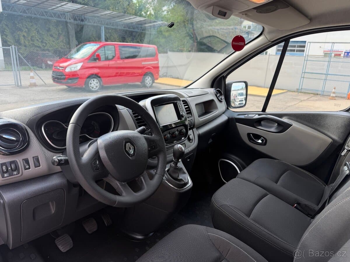 2017 Renault TRAFIC - 13