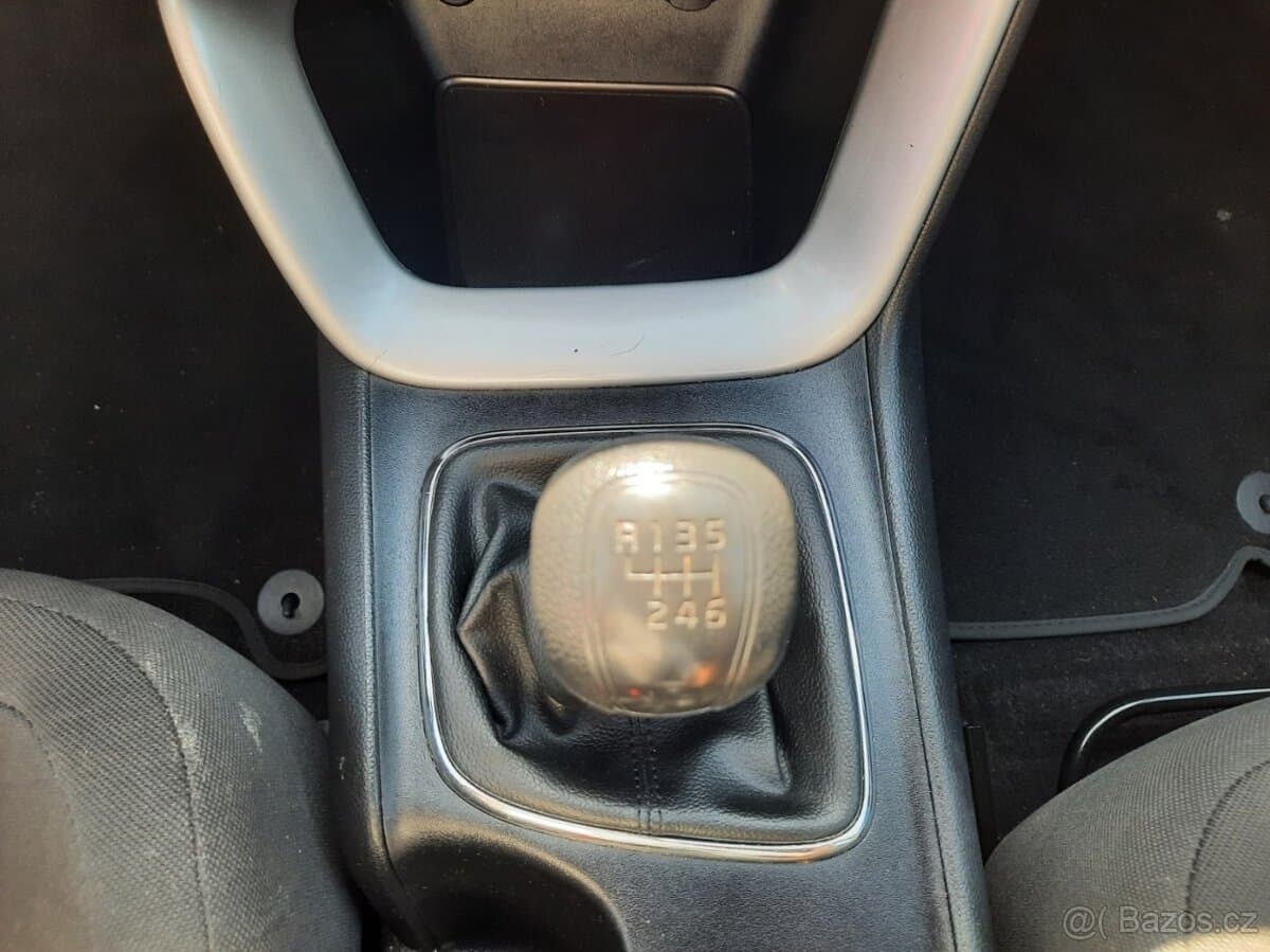 2013 Kia CEE'D - 13