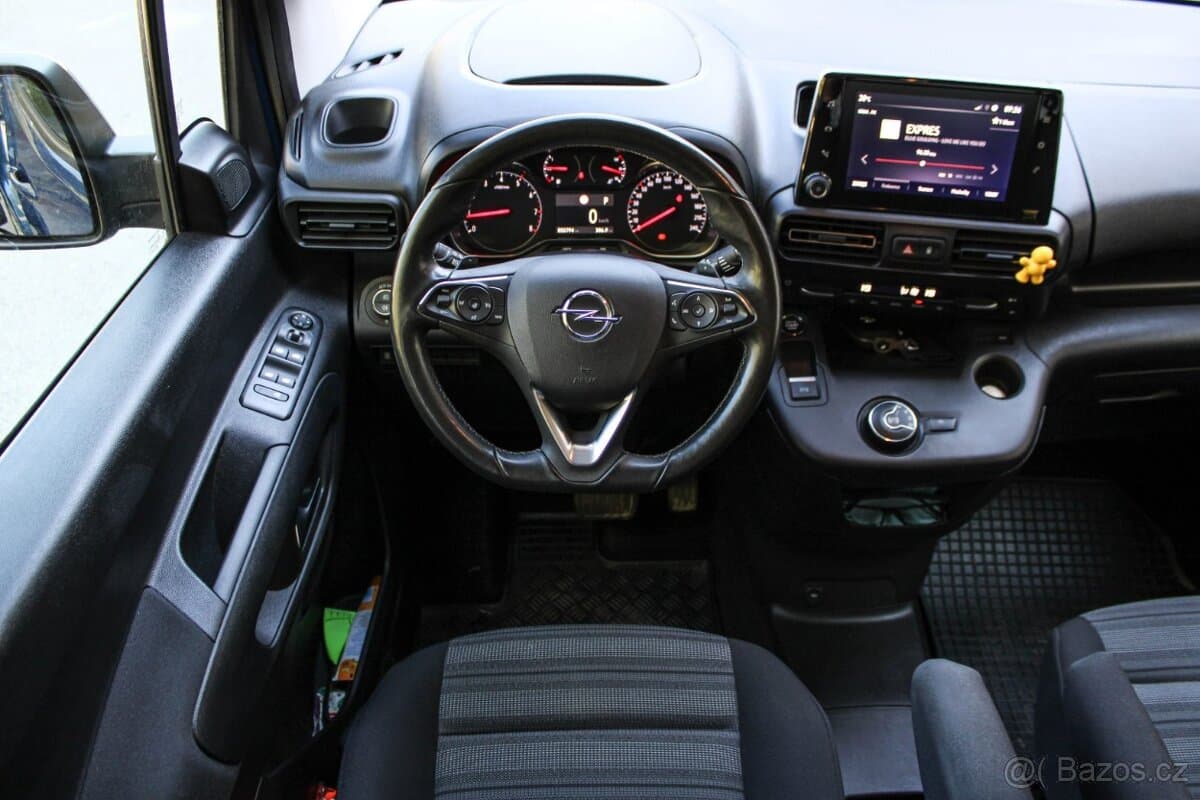 2022 Opel COMBO - 13