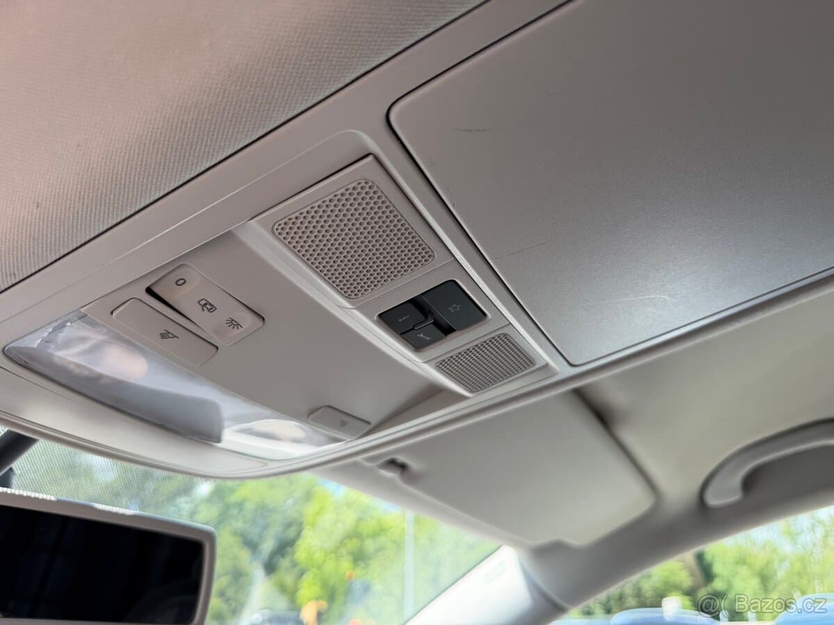 2012 Volkswagen TOURAN - 13