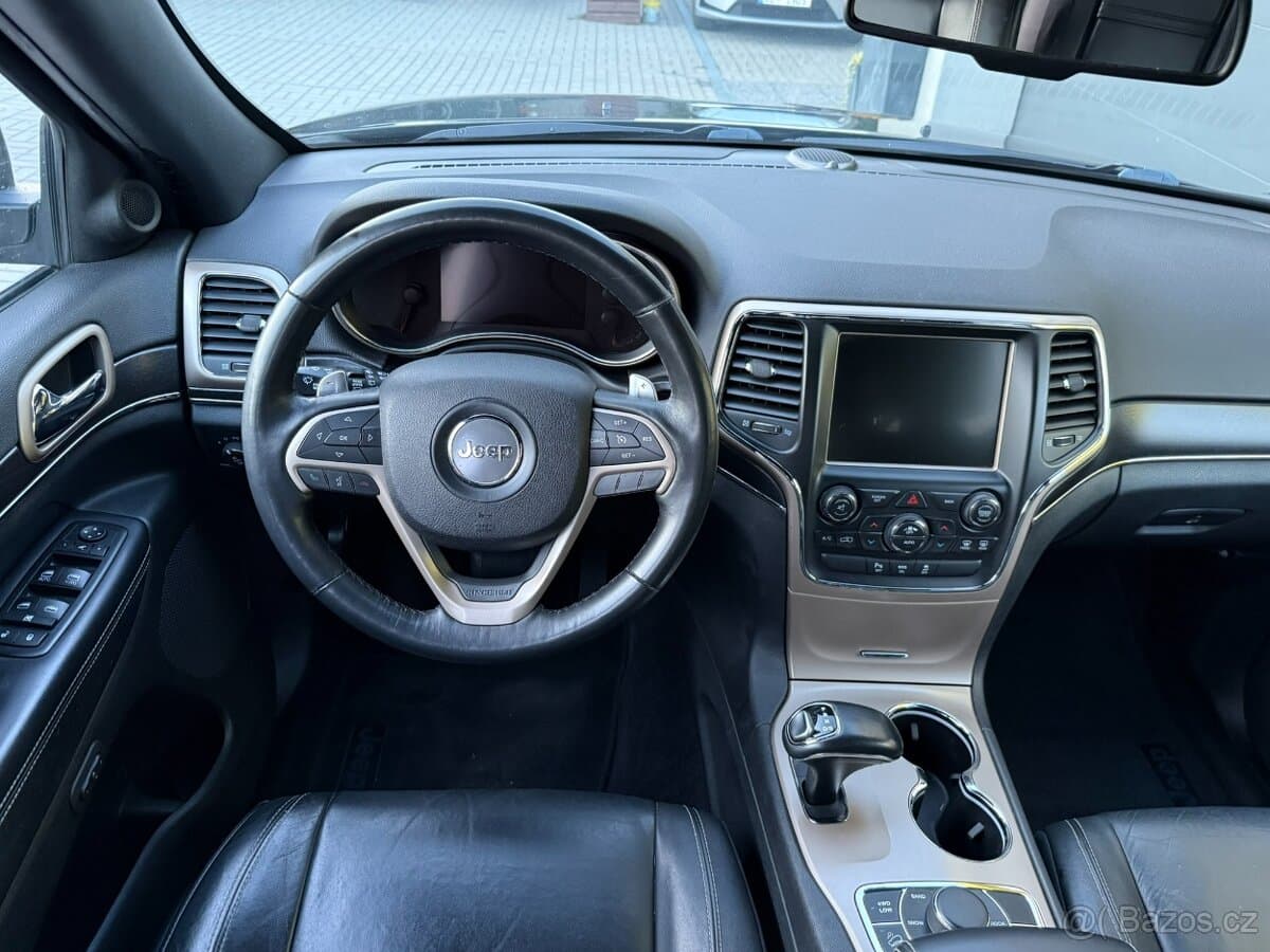 2015 Jeep CHEROKEE - 13