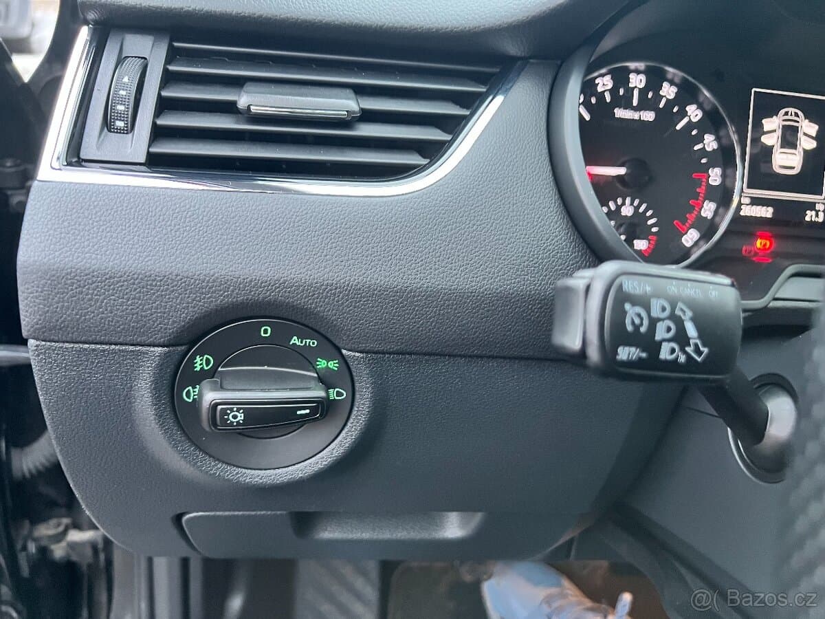 2015 Škoda OCTAVIA - 13