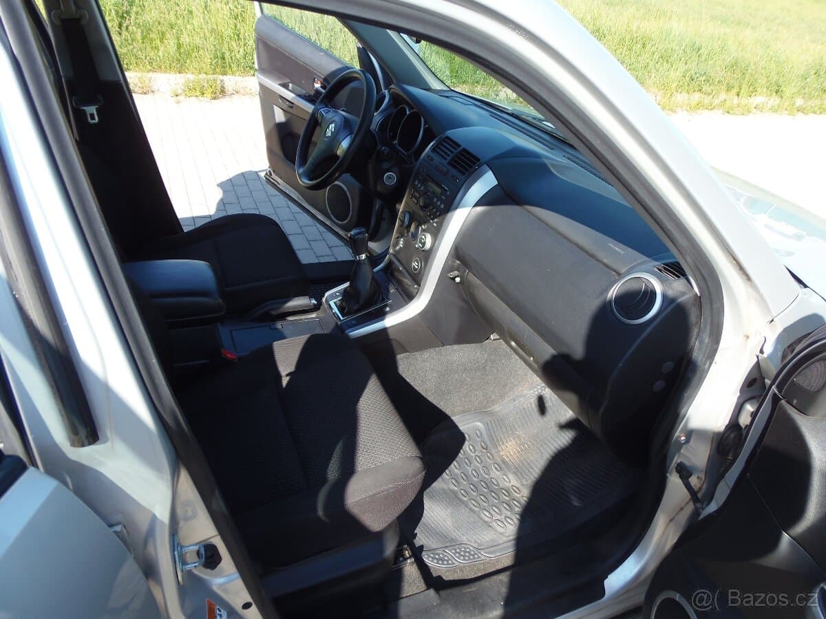 2009 Suzuki GRAND - 13