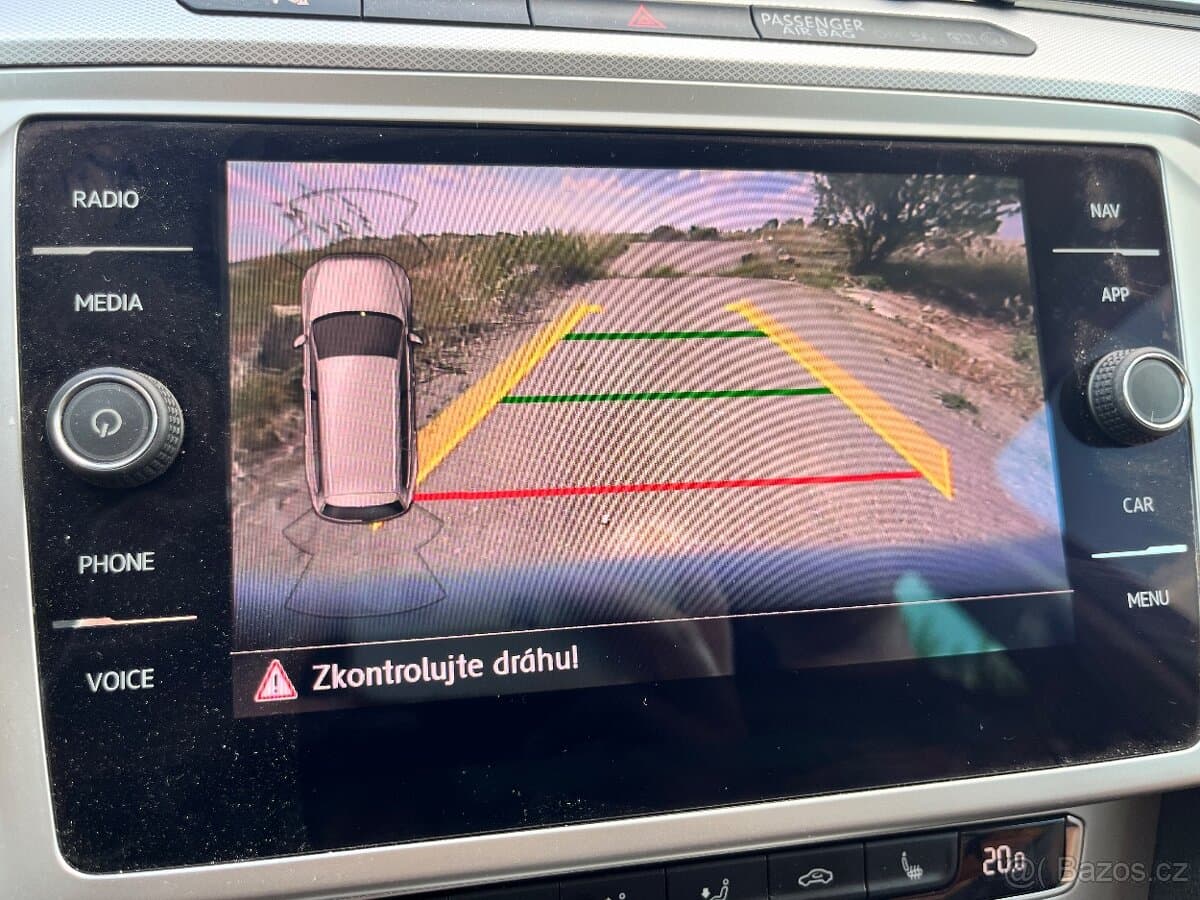 2017 Volkswagen PASSAT - 13