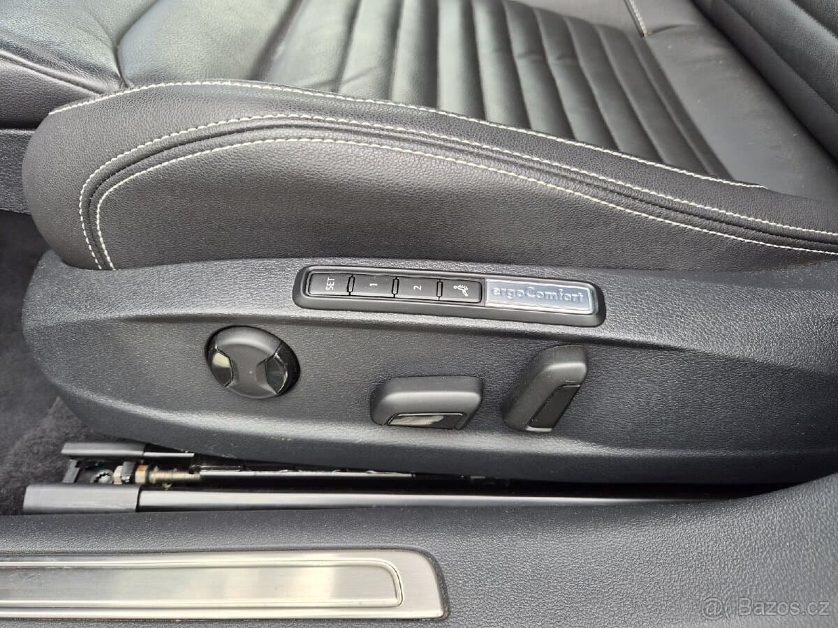 2020 Volkswagen PASSAT - 13