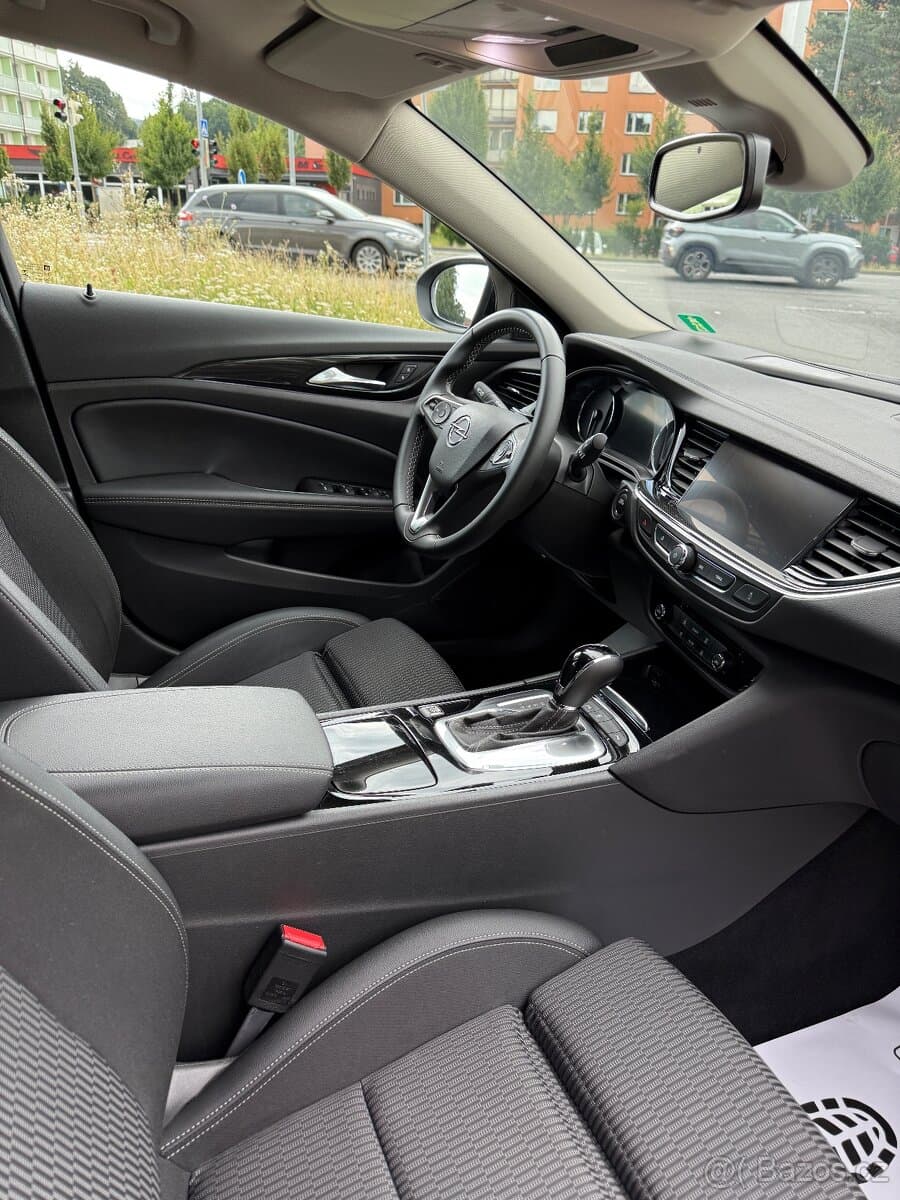 2021 Opel INSIGNIA - 13
