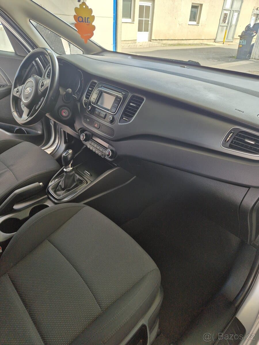 2015 Kia CARENS - 13