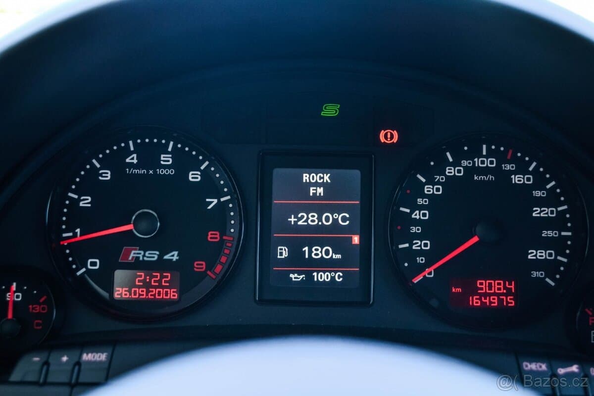 2006 Audi RS4 - 13