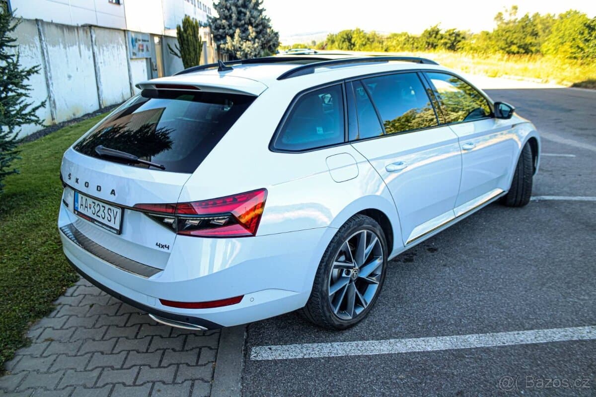 2022 Škoda SUPERB - 13