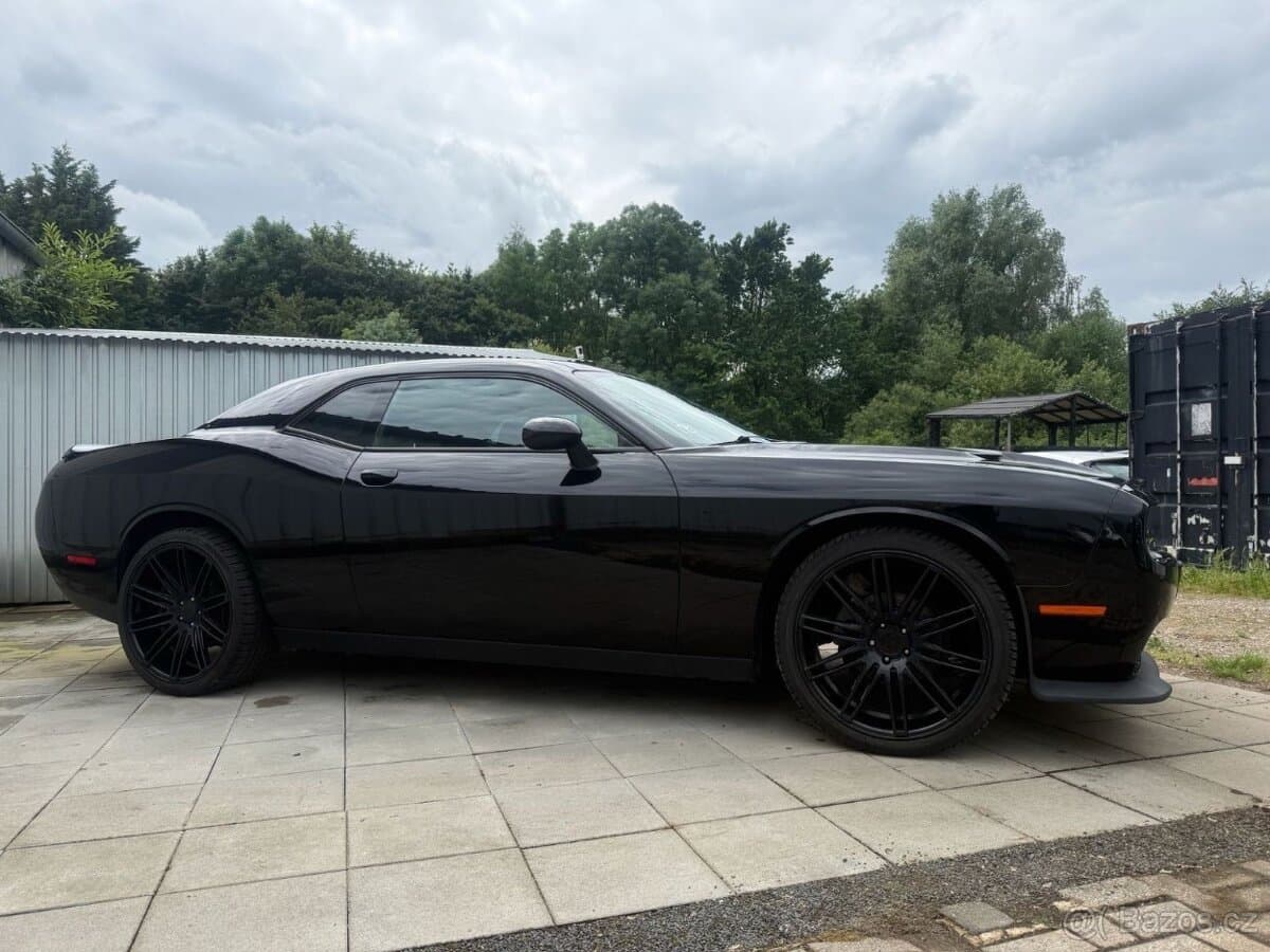 2017 Dodge CHALLENGER - 13