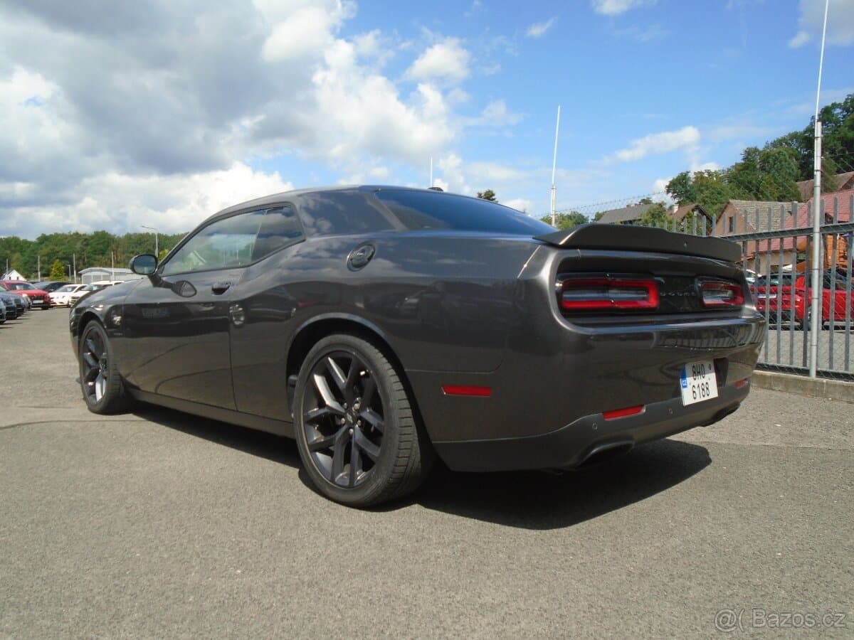 2021 Dodge CHALLENGER - 13