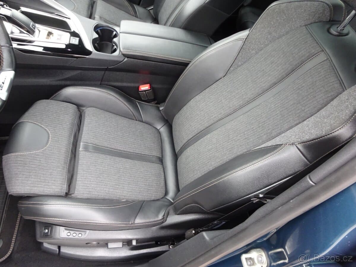 2018 Peugeot 5008 - 13