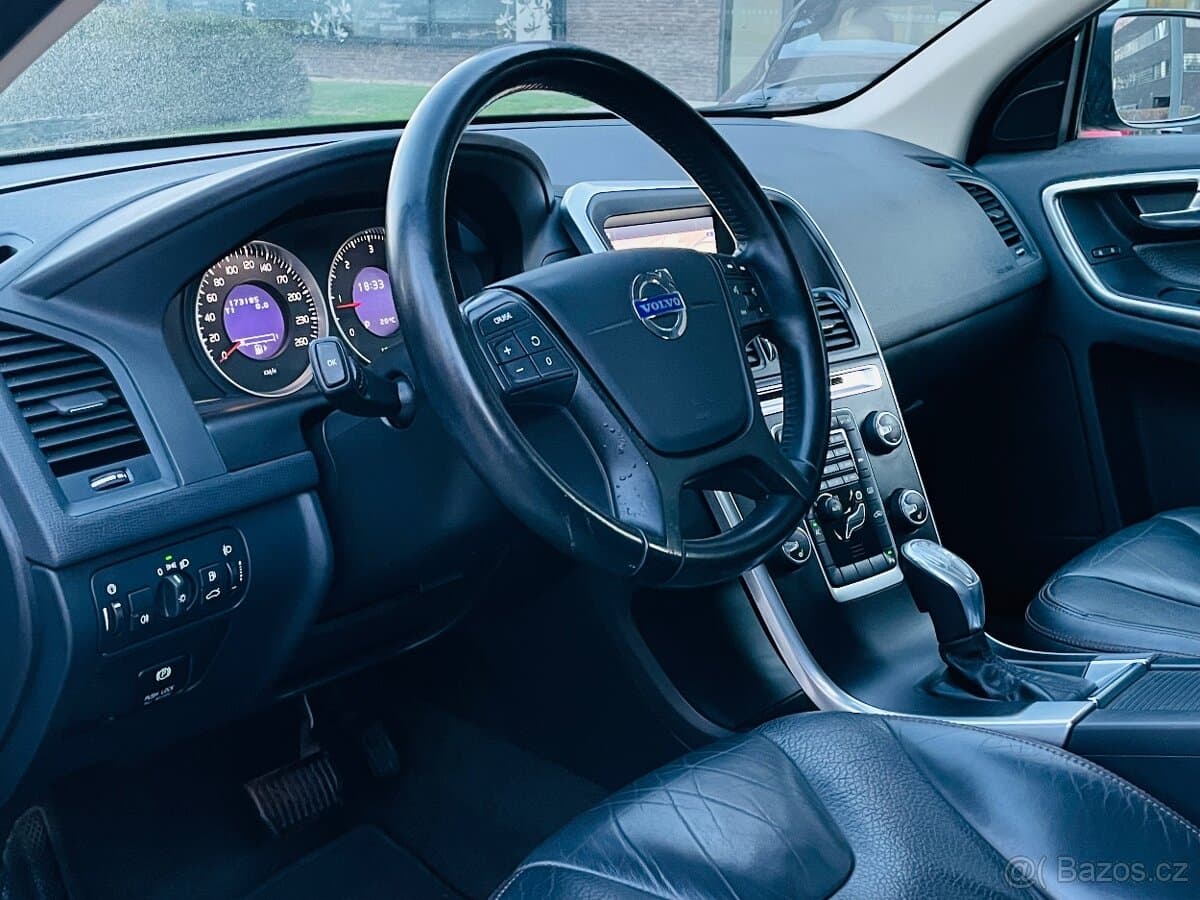 2013 Volvo XC60 - 13