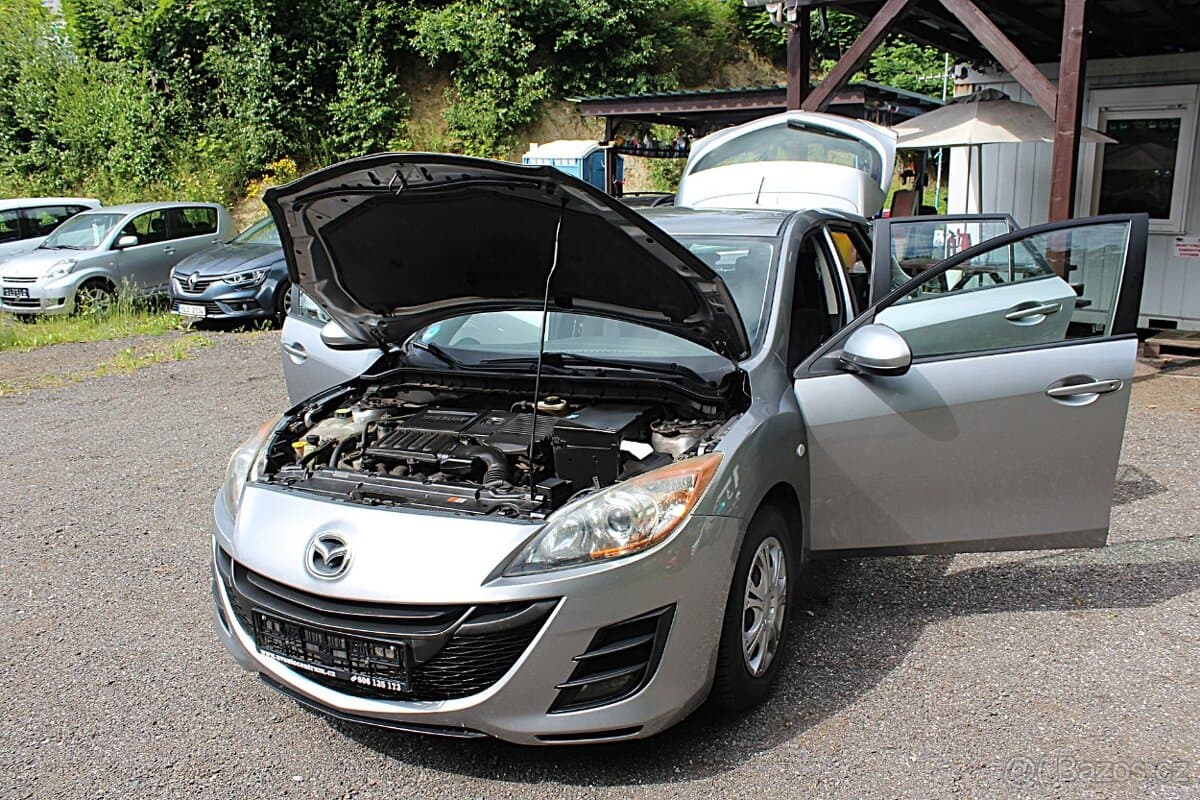 2010 Mazda 3 - 13