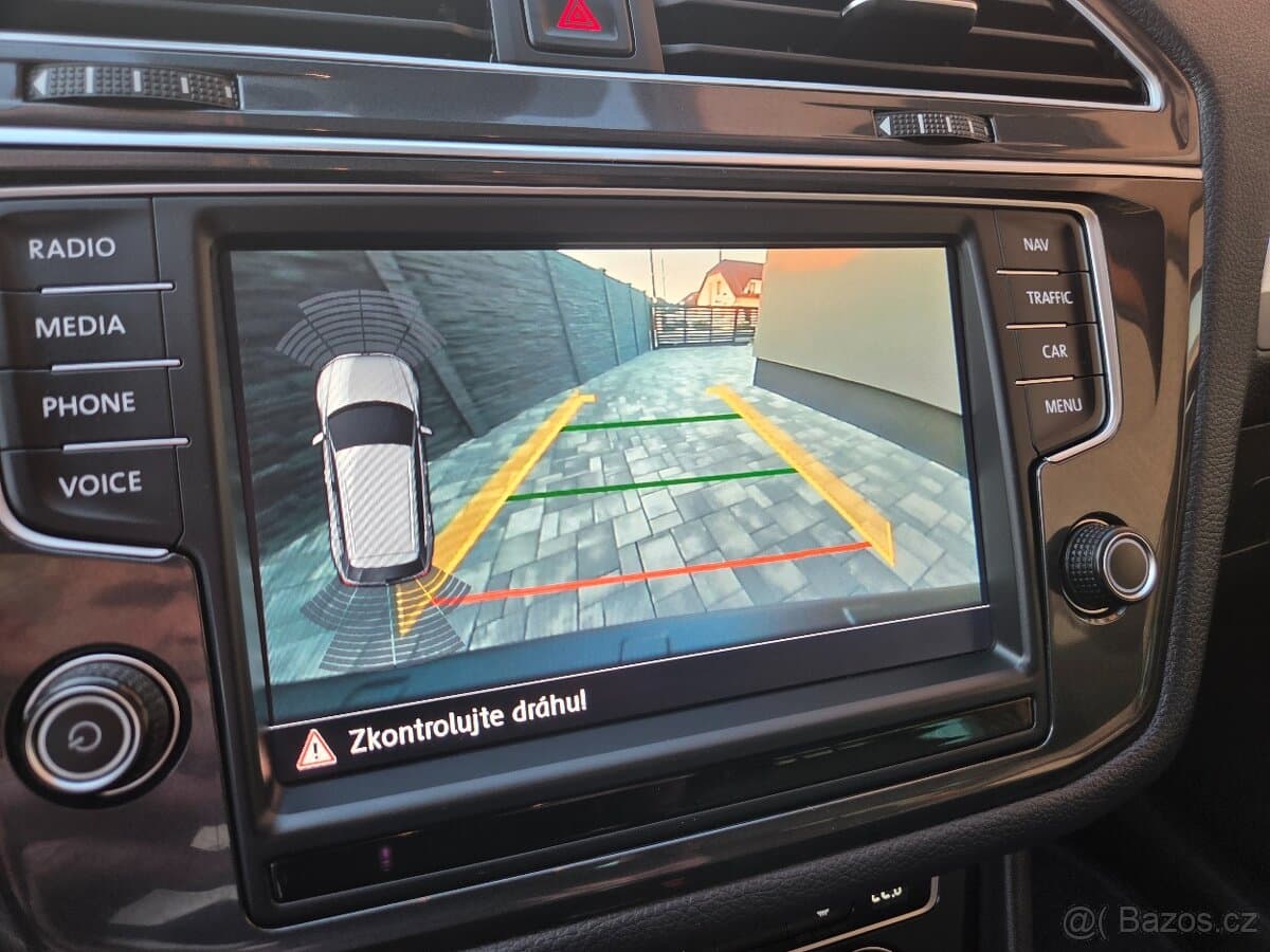 2016 Volkswagen TIGUAN - 13