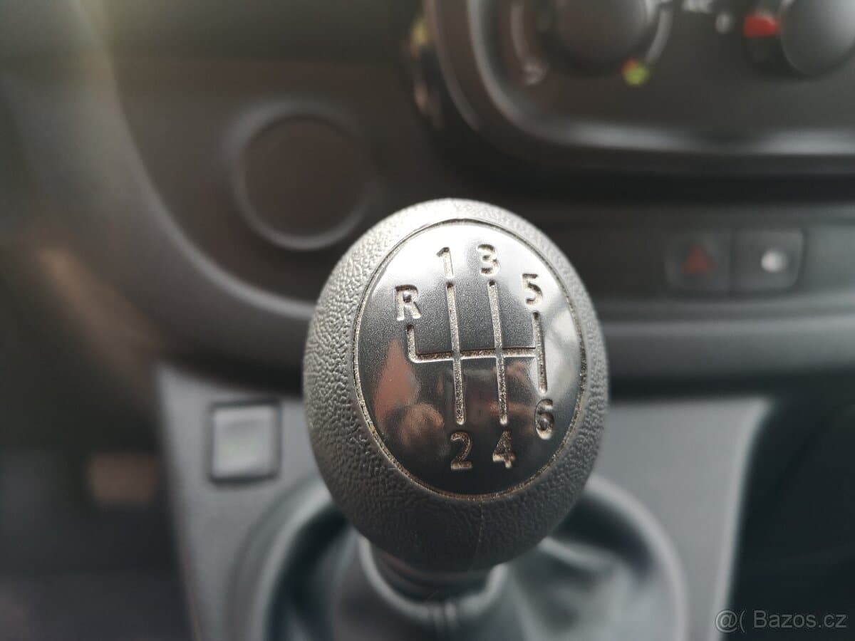 2018 Opel VIVARO - 13