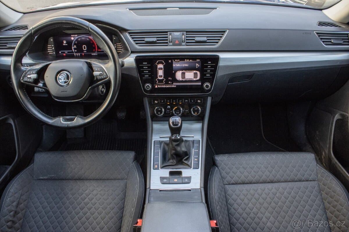 2021 Škoda SUPERB - 13