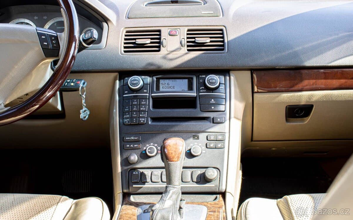 2012 Volvo XC90 - 13