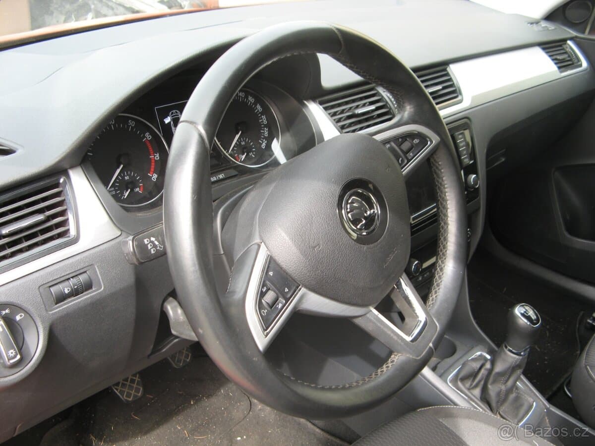 2015 Škoda RAPID - 13