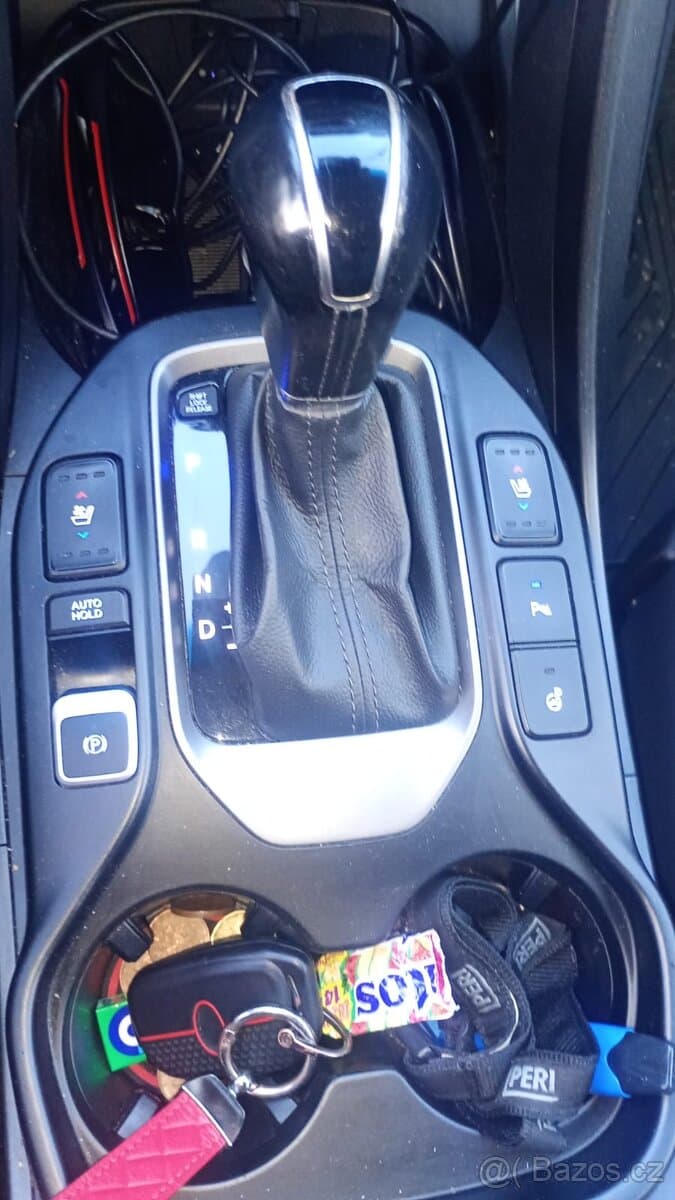 2016 Hyundai SANTA FE - 13