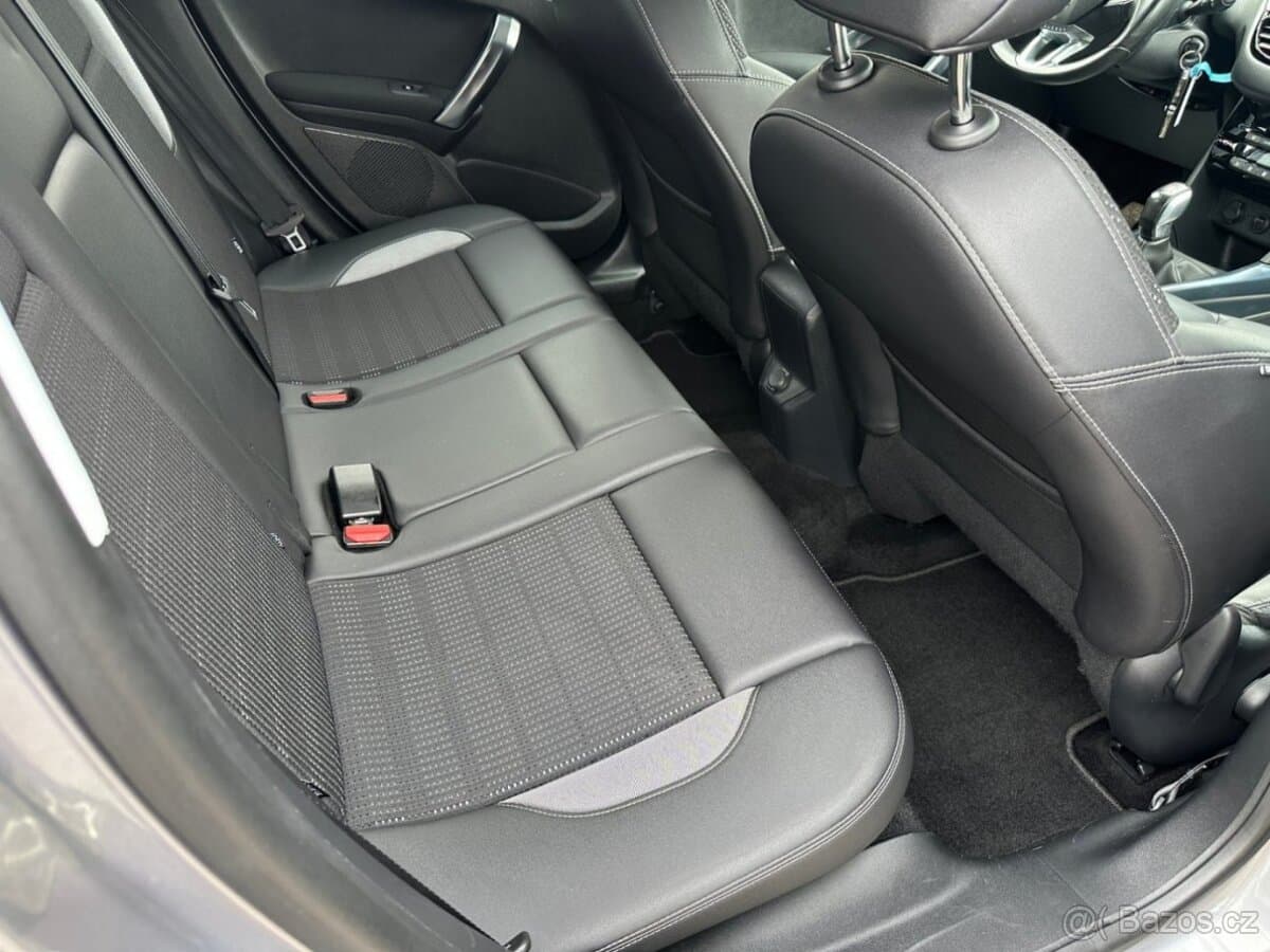 2014 Peugeot 2008 - 13