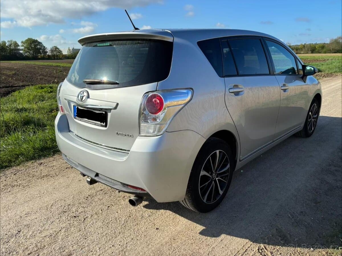 2017 Toyota VERSO - 13