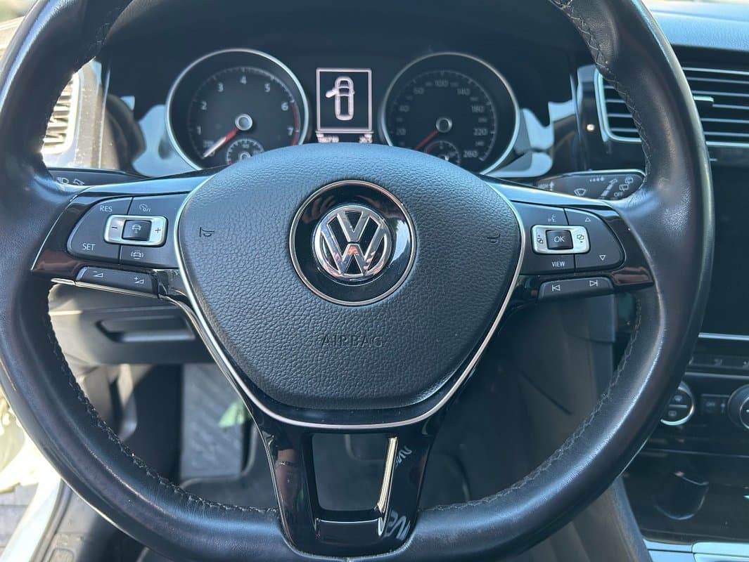 2019 Volkswagen GOLF - 13