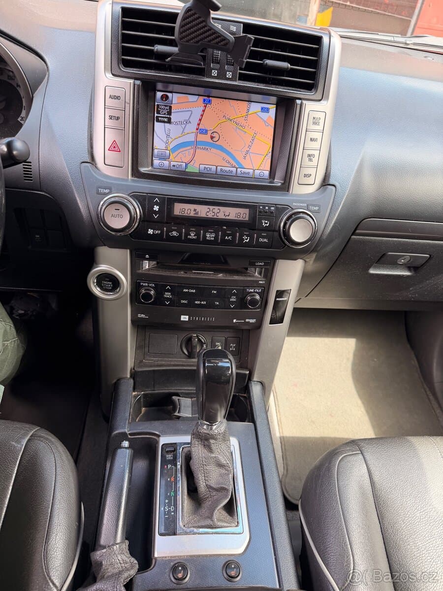 2012 Toyota LAND CRUISER - 13