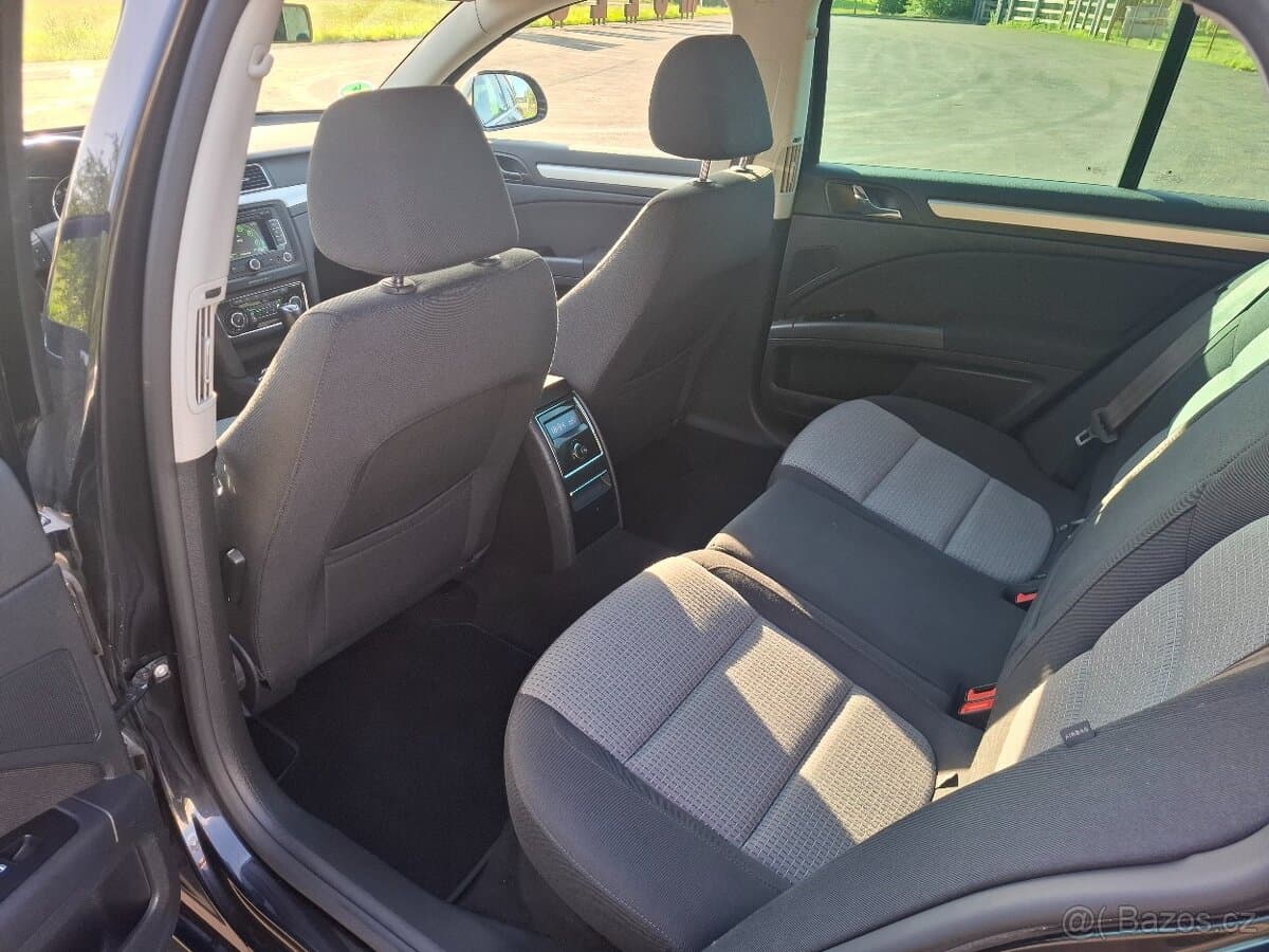 2013 Škoda SUPERB - 13