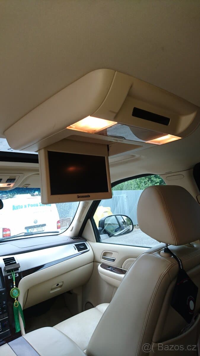 2008 Cadillac ESCALADE - 13