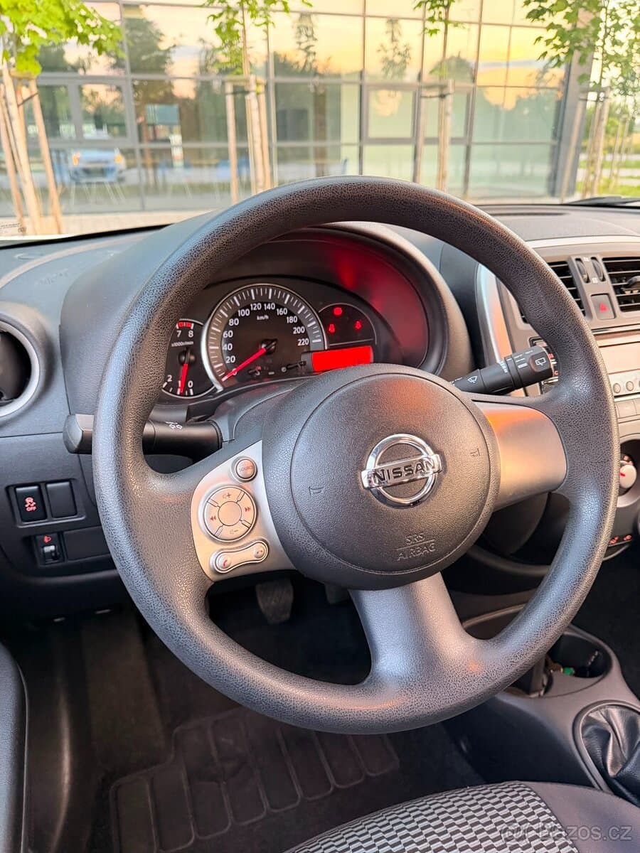 2015 Nissan MICRA - 13