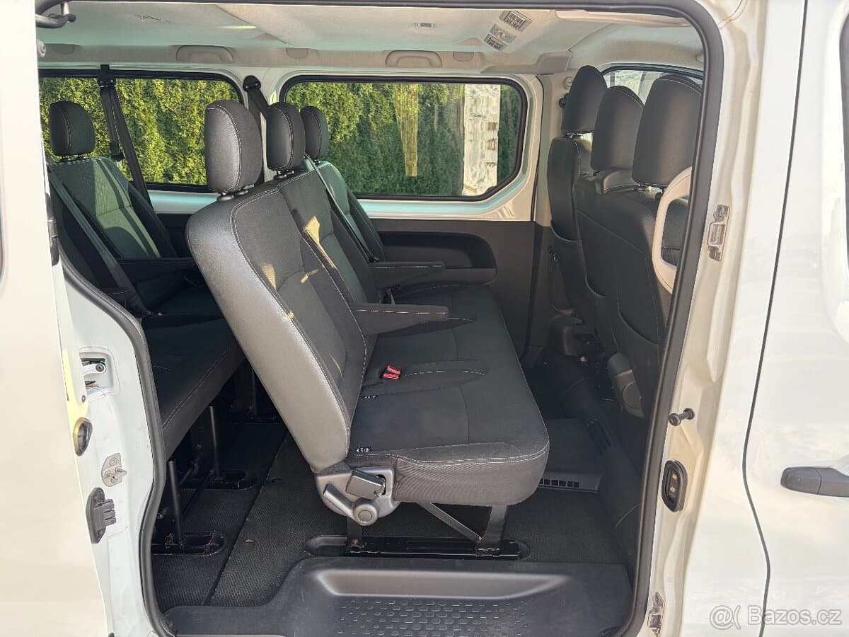 2017 Renault TRAFIC - 13