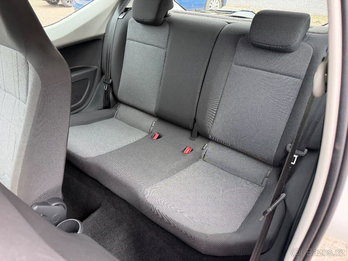 2014 Volkswagen UP! - 13