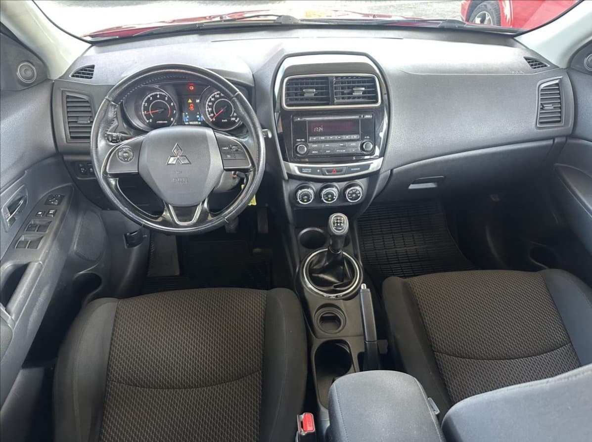 2016 Mitsubishi ASX - 13