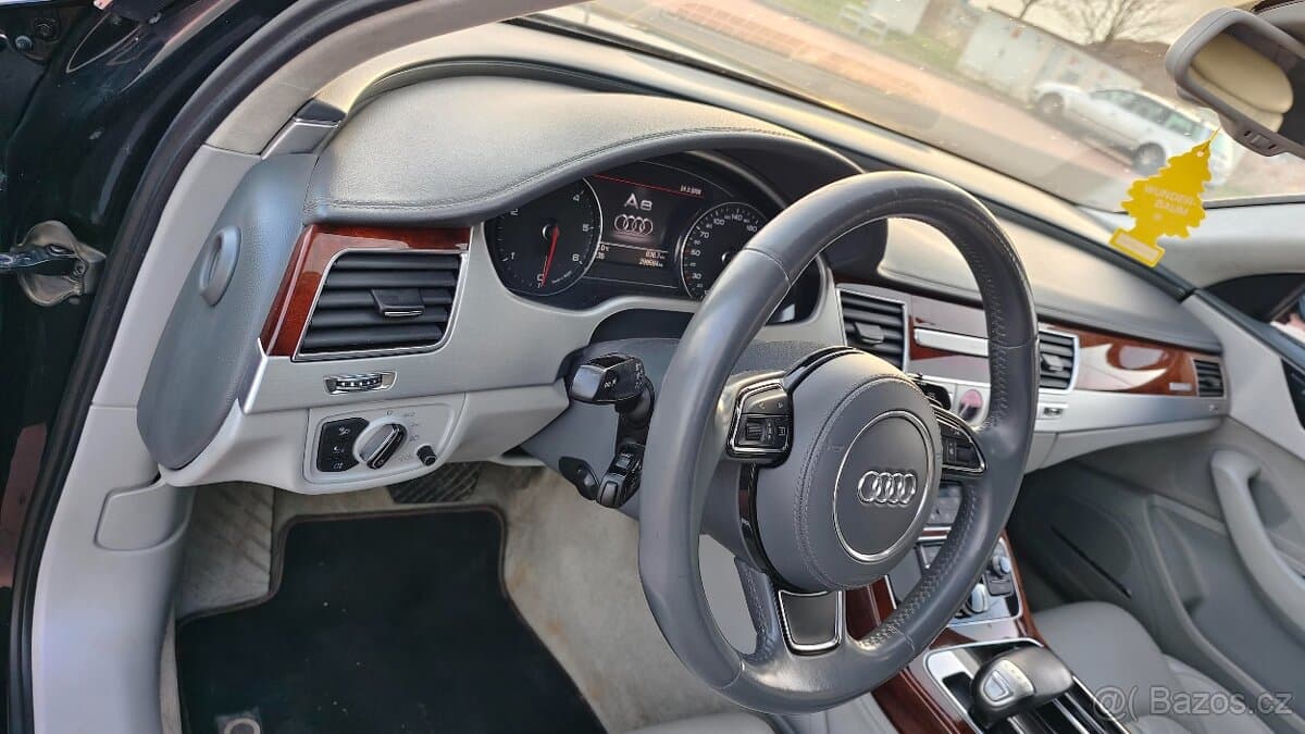 Audi A8 - 13