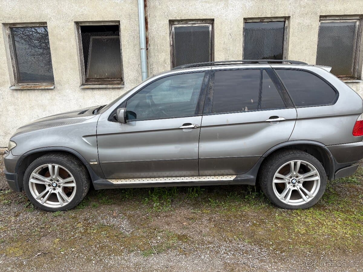 2005 BMW X5 - 13
