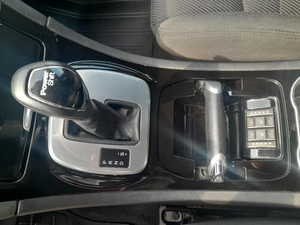 2011 Ford S-MAX - 13