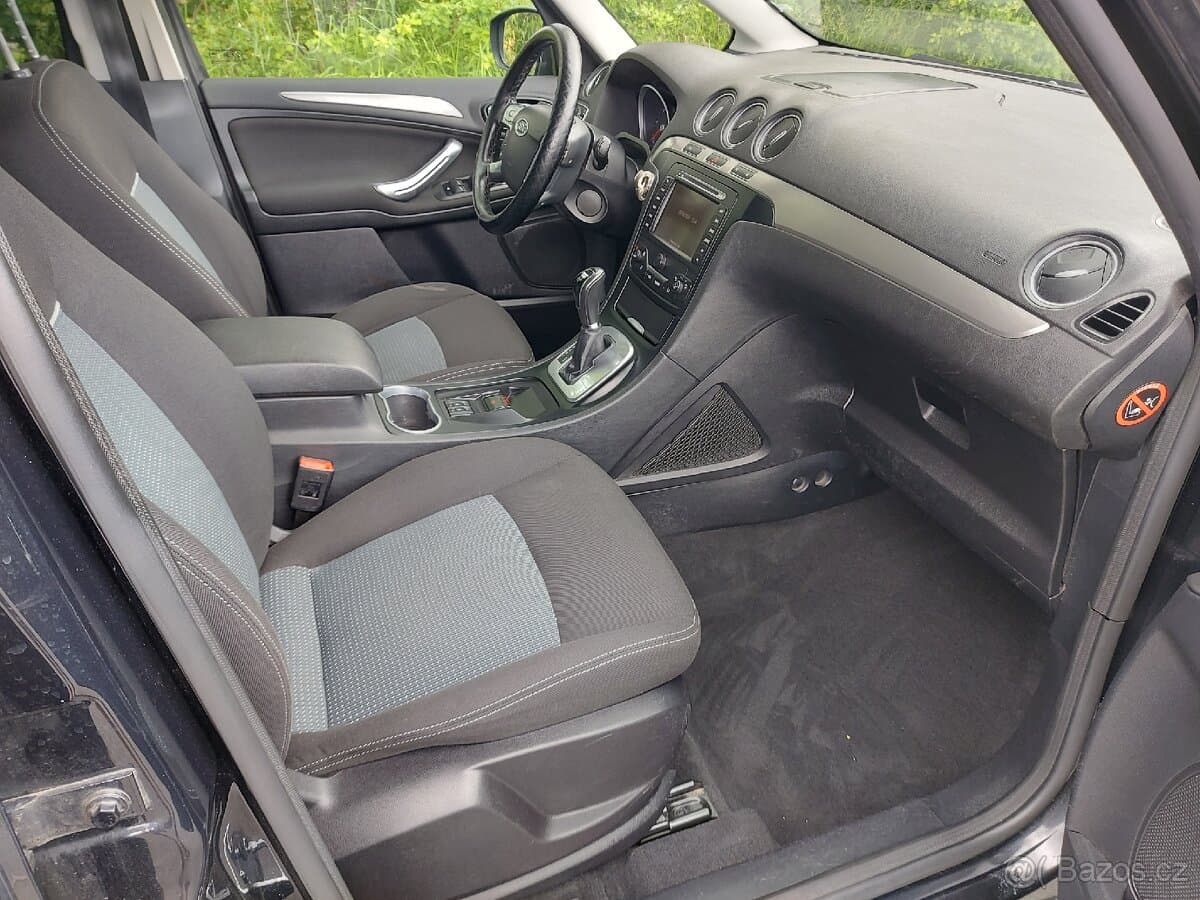 2015 Ford GALAXY - 13