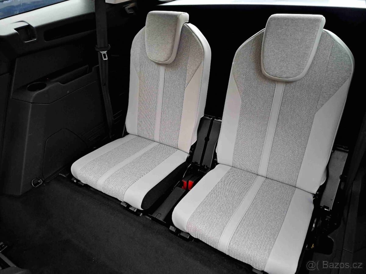 2019 Peugeot 5008 - 13