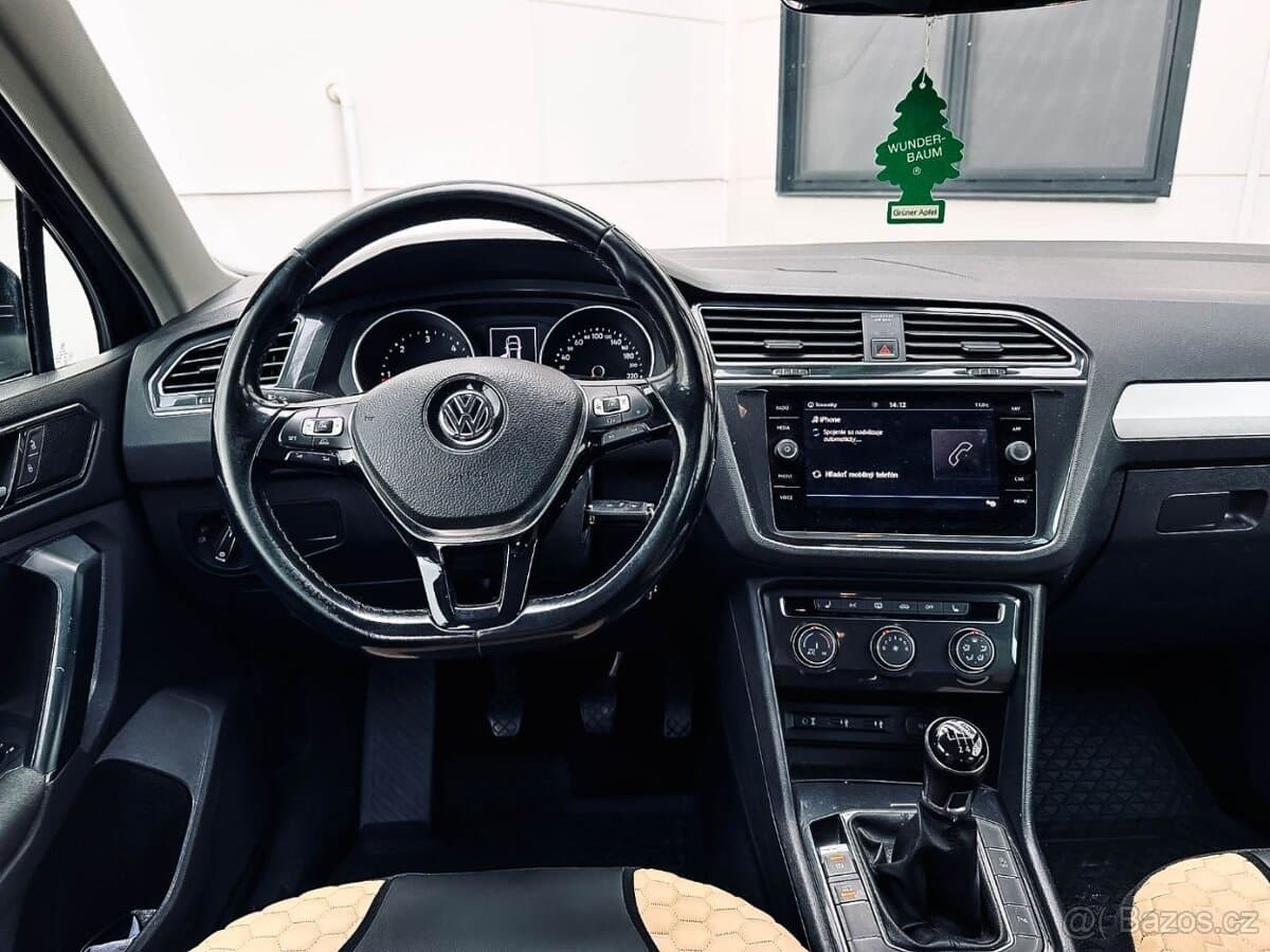 2017 Volkswagen TIGUAN - 13