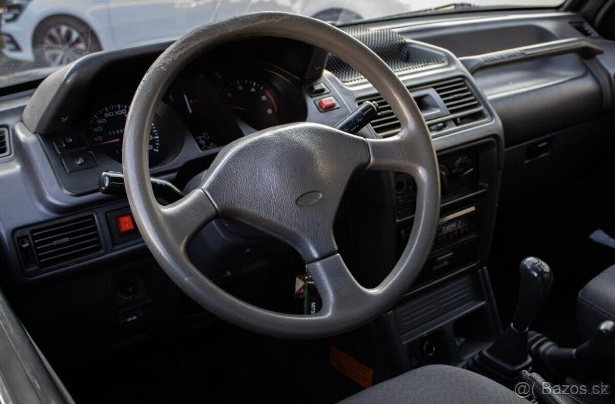 1996 Mitsubishi PAJERO - 13