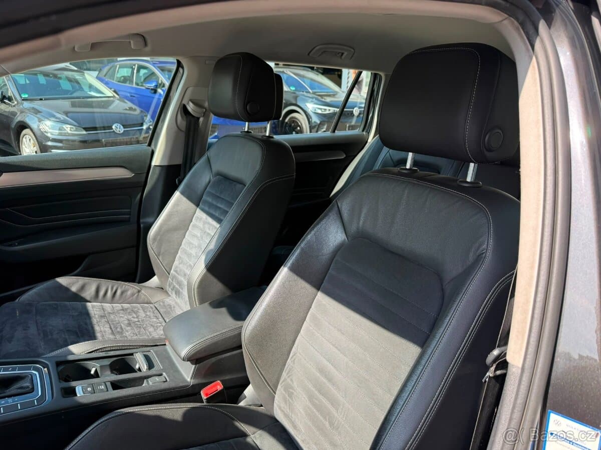 2020 Volkswagen PASSAT - 13