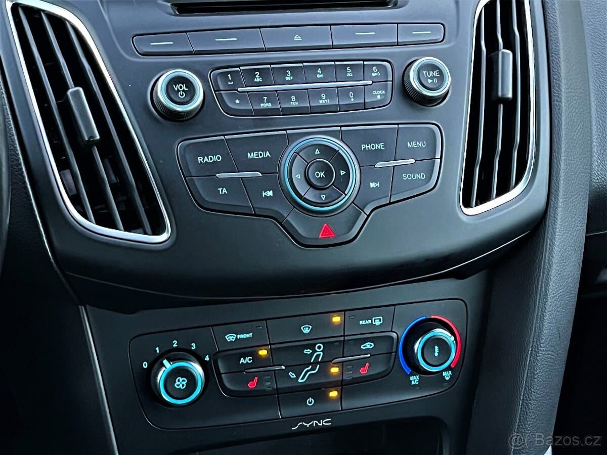2015 Ford FOCUS - 13