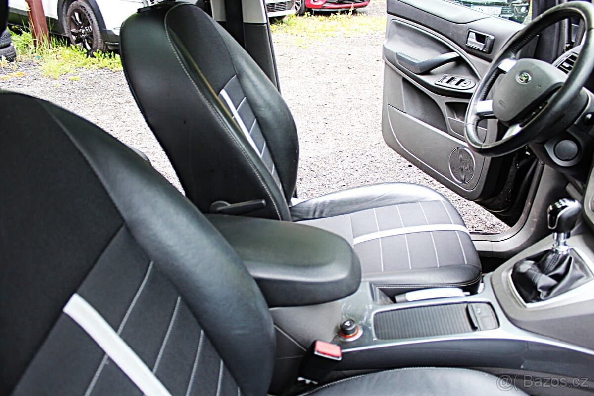 2011 Ford KUGA - 13