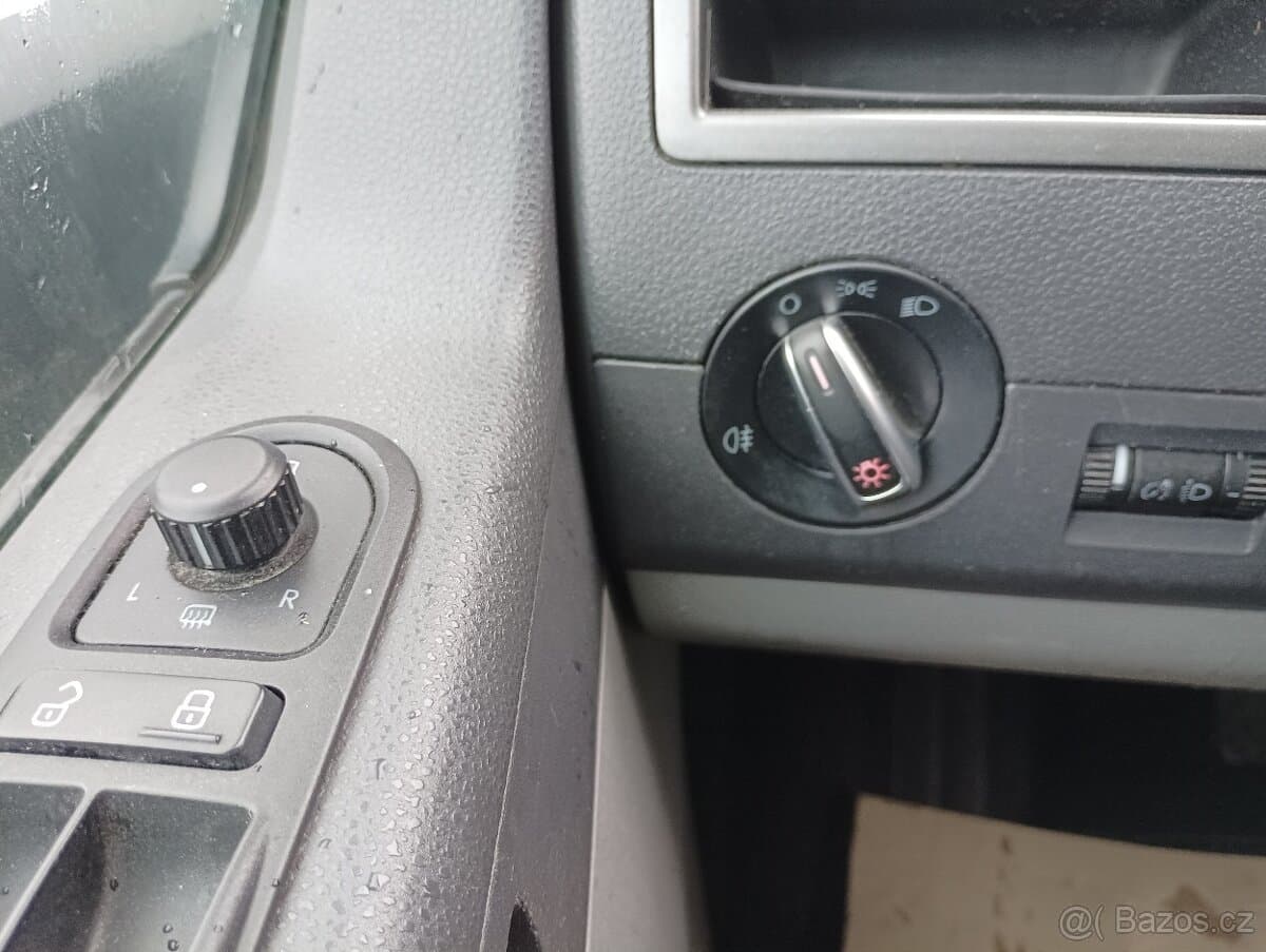2014 Volkswagen CARAVELLE - 13