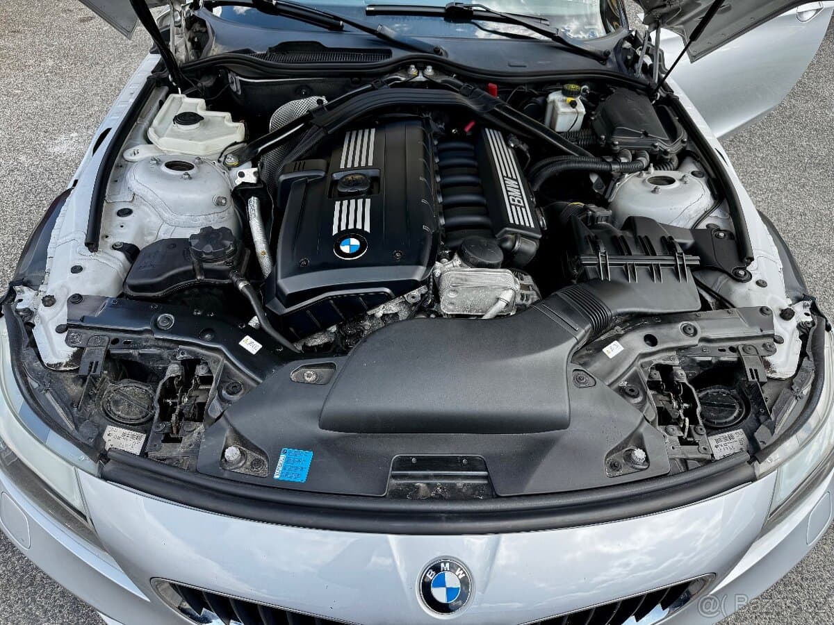 2010 BMW Z4 - 13
