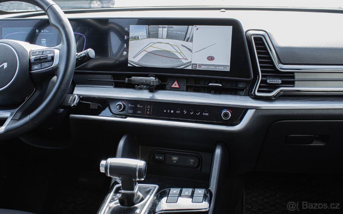 2025 Kia SPORTAGE - 13