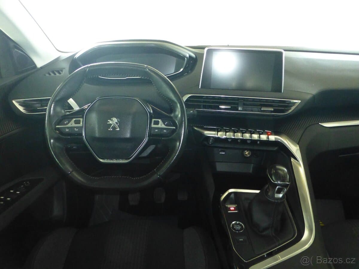 2022 Peugeot 5008 - 14